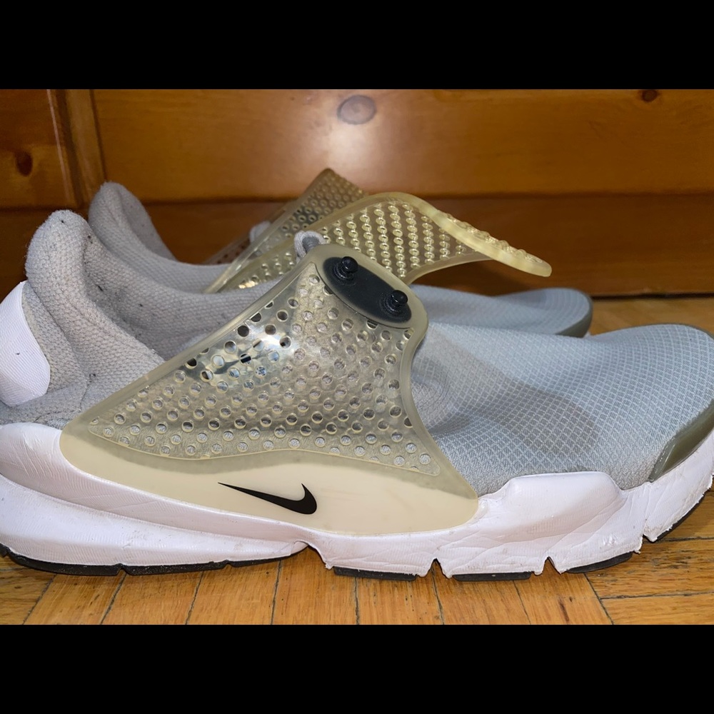 Nike sock dart